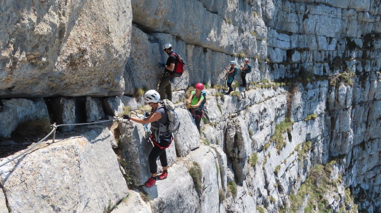 Kanjon Čikole, Cetina in ferata Dinara